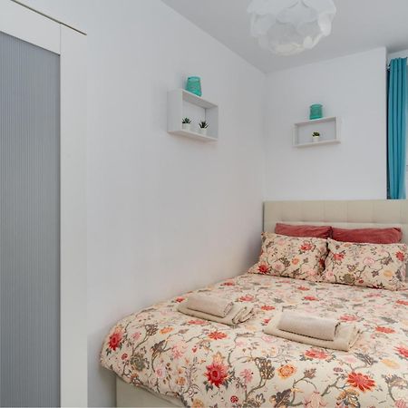 Nice Apartments 20 Meters From The Beach Fuengirola Bagian luar foto