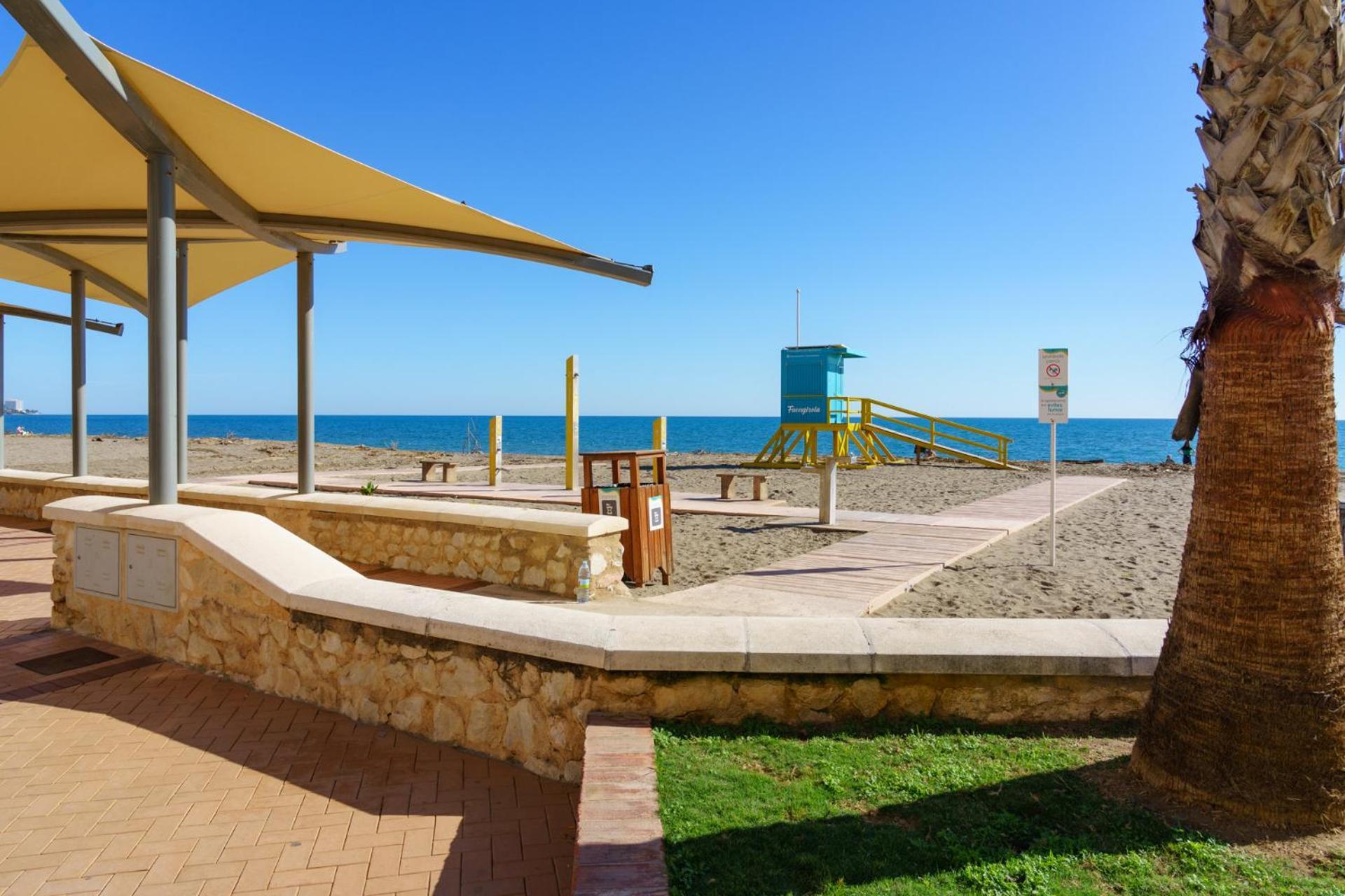 Nice Apartments 20 Meters From The Beach Fuengirola Bagian luar foto